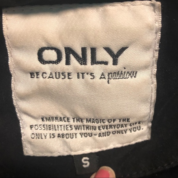 Jacket - Picture 5 of 8